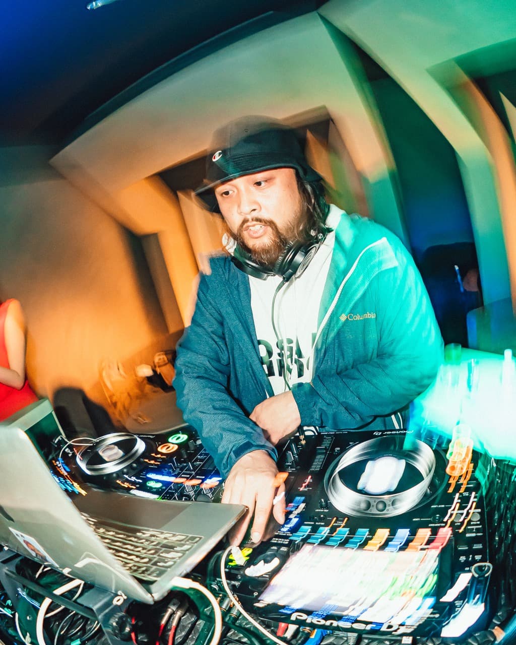 DJ Performance